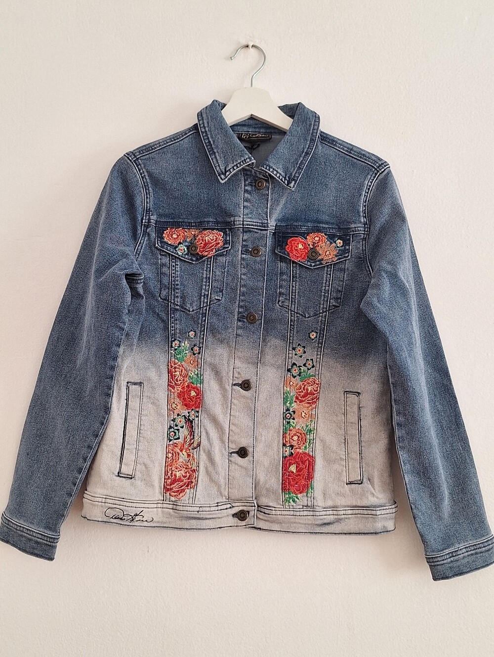 NWT DG2 by Diane Gilman Blue Ombre Denim Jacket with Red Floral Embroidery